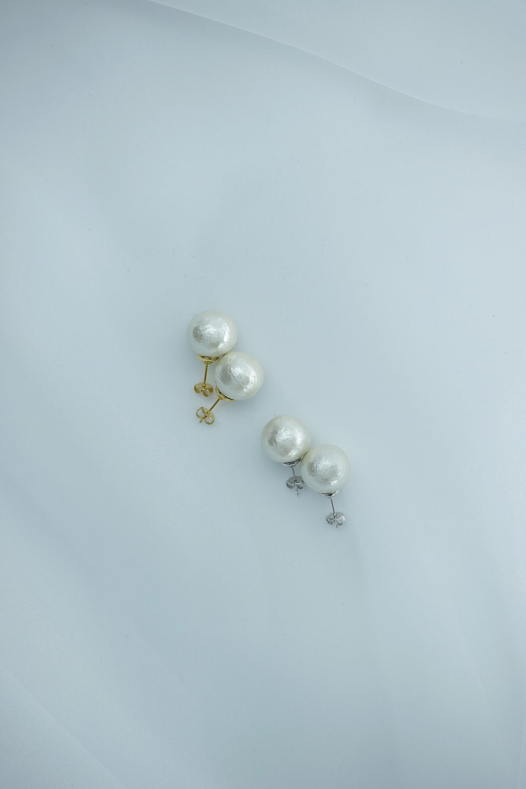 COTTON PEARL EARRING/PIERCE-16mm