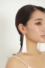 画像をギャラリービューアに読み込む, BIG TASSEL EARRINGS/PIERCE
